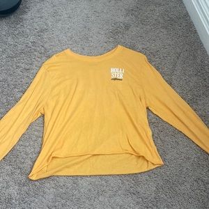 Hollister long sleeve yellow tee. Size small.